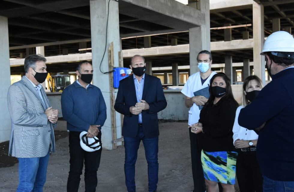 Omar Perotti recorrió la obra del Nuevo Hospital de Rafaela