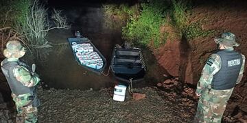 El Soberbio: secuestran herbicidas en la costa del río.