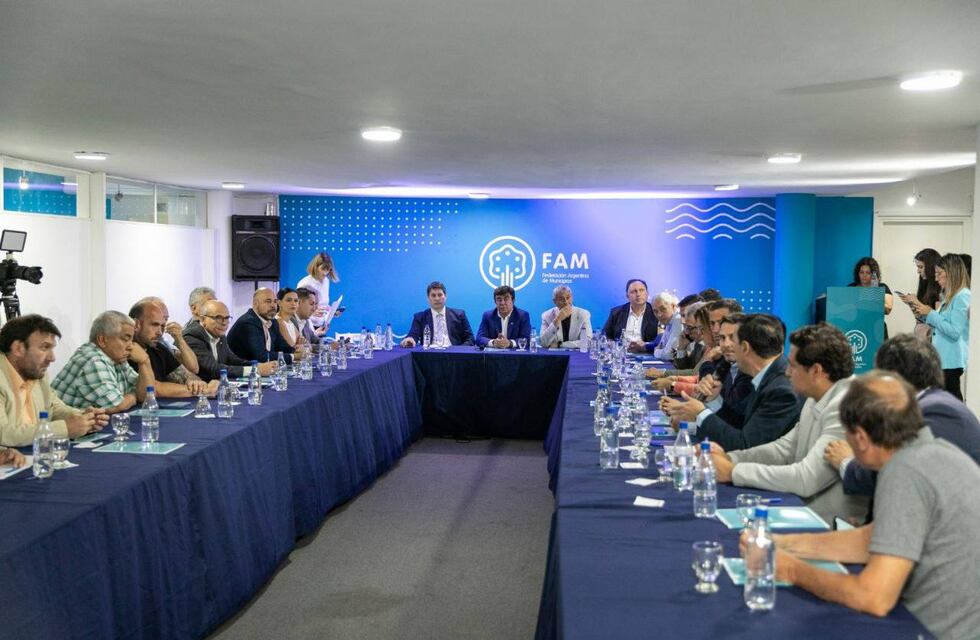 Río Grande y Tolhuin se suman al amparo contra el DNU