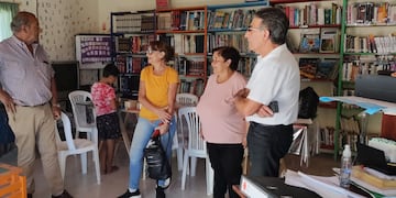 Tres Arroyos: Sánchez se reunió con representantes de la Biblioteca Junta Vecinal Villa Italia
