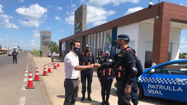 Por la pandemia, trabajan en puestos fijos y móviles, intensificando los controles limítrofes de Chaco.