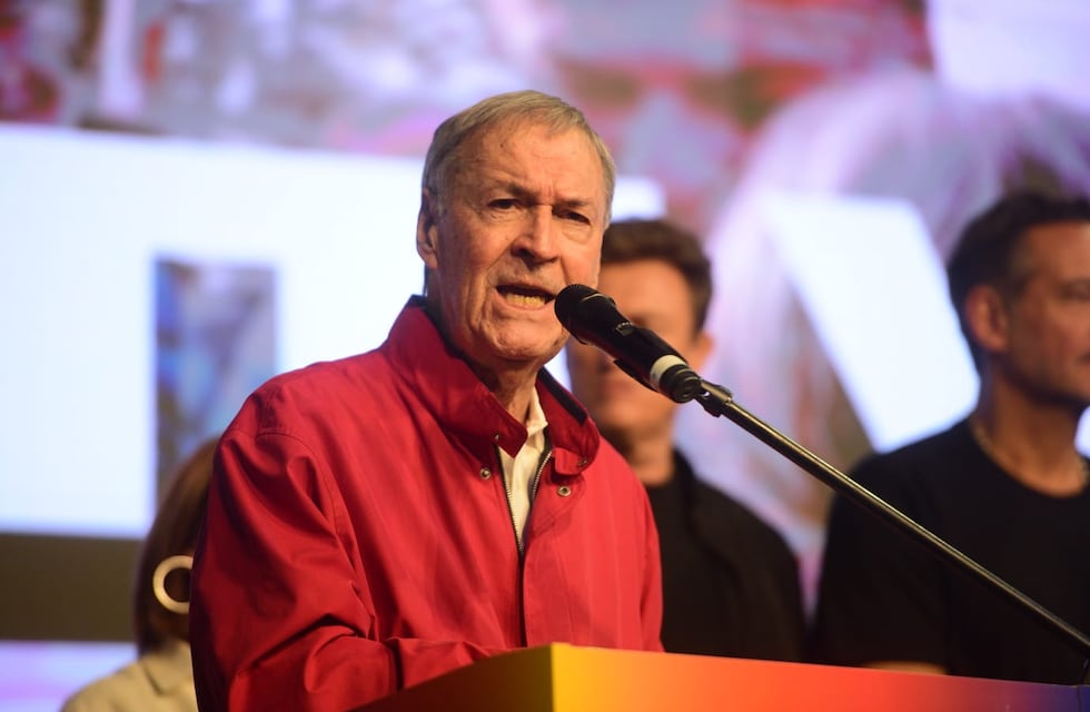 Juan Schiaretti: “Somos la expresión de un país normal, del diálogo y no del grito”