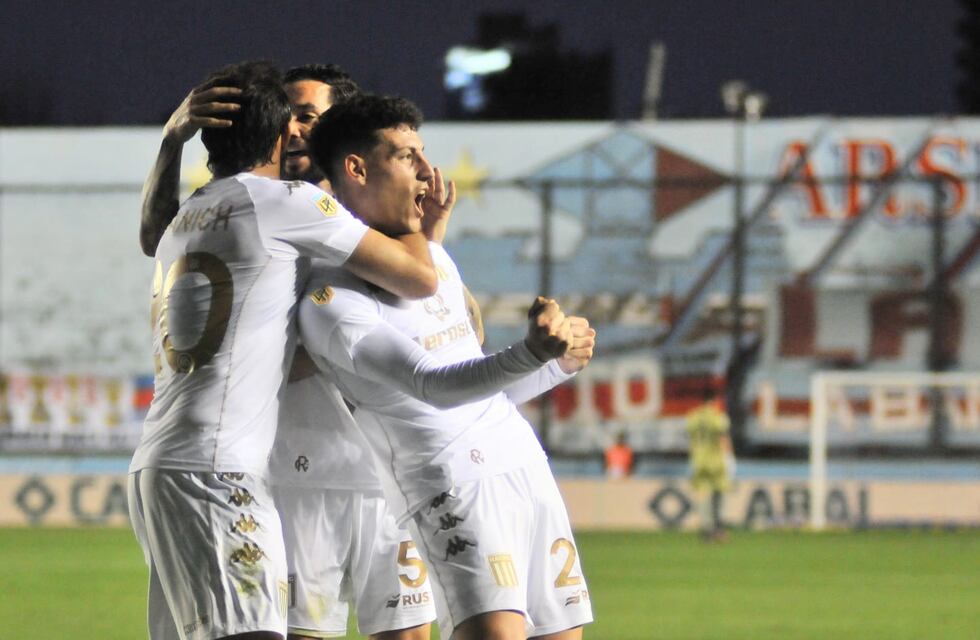 Liga Profesional: Racing goleó a Arsenal por 3-0 y quedó a un punto de Independiente