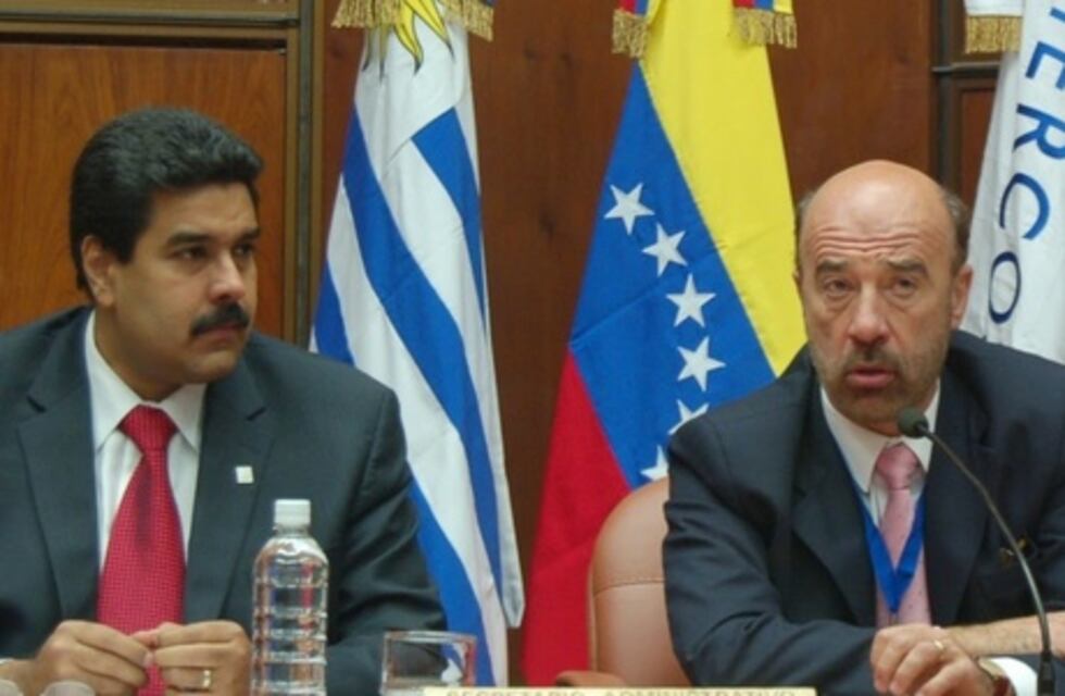 El embajador argentino en Venezuela criticó la gestión del Gobierno sobre el avión retenido en Ezeiza