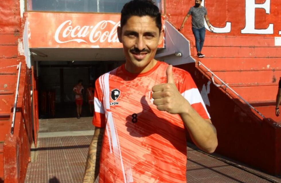 La formación de Instituto, con Faurlin entre los once