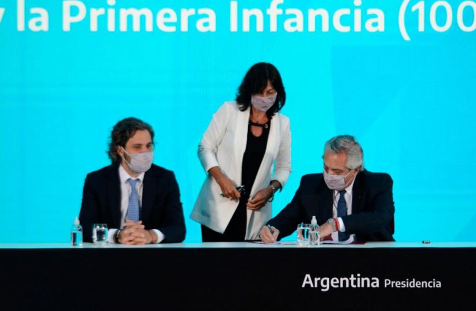 Vilma Ibarra: “El proyecto no pide más poderes, es exactamente al revés”