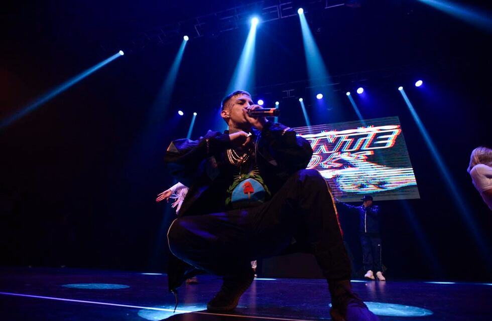 L-Gante grabó un tema de “cumbia drill” en pleno show