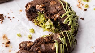 Cómo hacer cookies de chocolate Dubai en simples pasos.