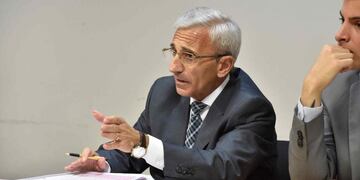 Abogado. Carlos Nayi representa a los familiares de la mujer acusada por hurto que se murió luego de descompensarse en la comisaría. (La Voz / Archivo)