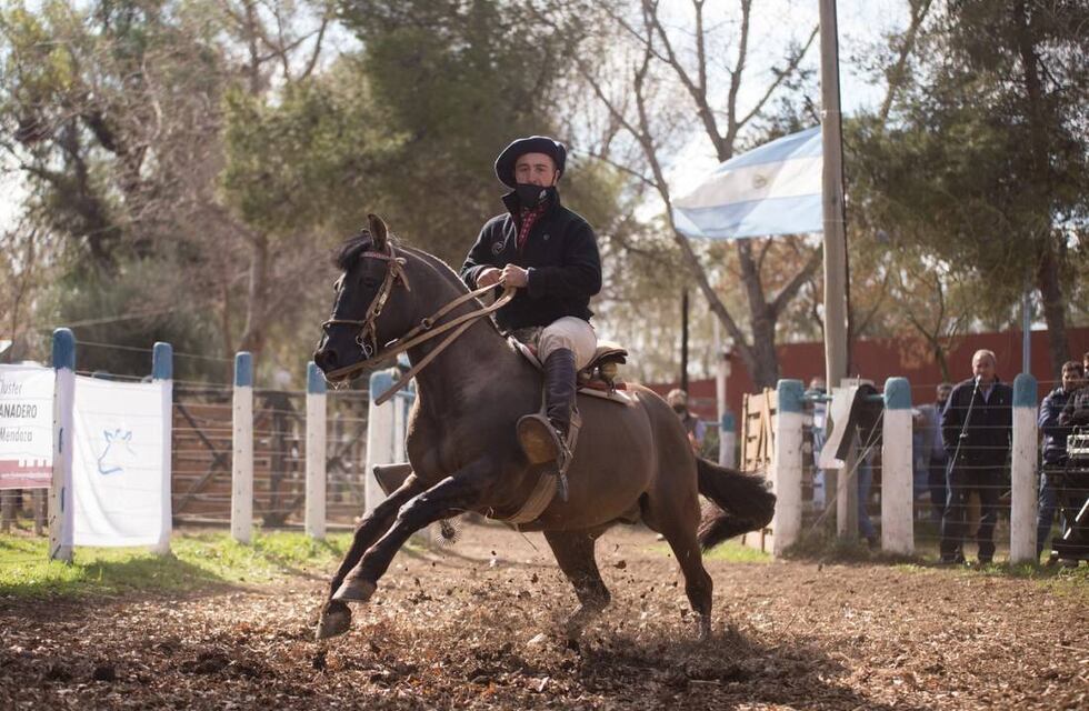 Festejos por el 25 de mayo: Día de campo en “La Calendaria”