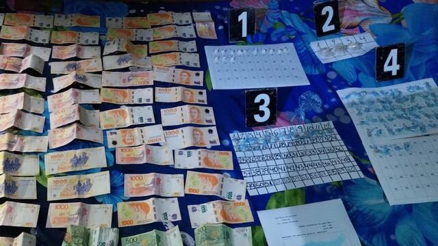 Detienen a una mujer por administrar un narcokiosco en Puerto Rico.