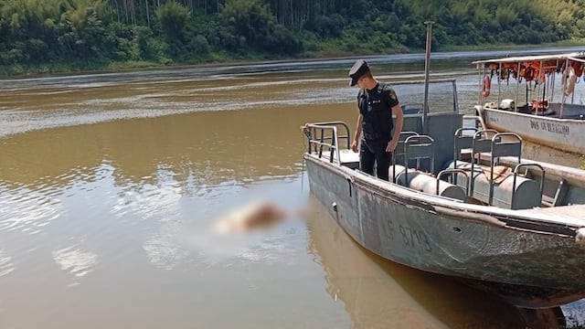 Puerto Libertad: hallan un cuerpo en el río Paraná con signos que obligan a investigar un posible crimen.