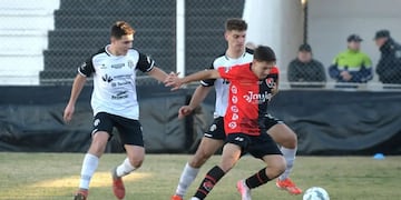 Sporting visita a Liniers por el Regional Amateur. (Foto: La Nueva).
