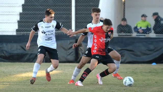Sporting visita a Liniers por el Regional Amateur. (Foto: La Nueva).