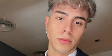 Rusherking se tiñó de rubio.