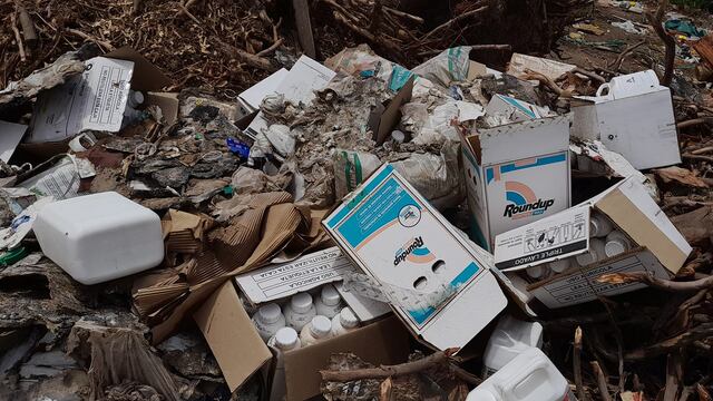 Basura nociva arrojada en el Basural de Villa Concepcion del Tío