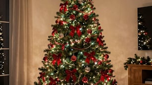 Chau a las luces rojas o verdes: la nueva tendencia en decoración para esta Navidad 2025 que no falla