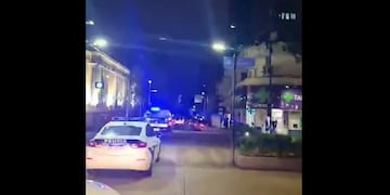 Protestas policial en Posadas: realizaron disparos al aire desde una caravana de patrulleros frente a Gobernación.