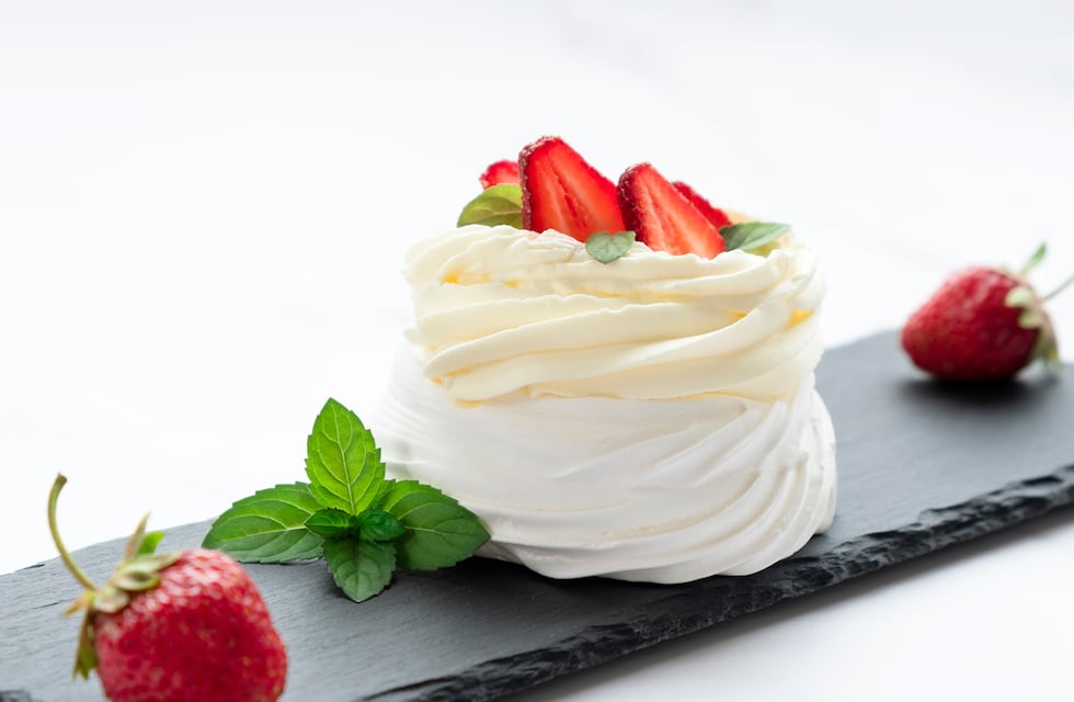 Cómo hacer pavlovas caseras: la receta de un postre ideal para verano