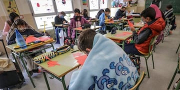 Frío en las aulas: una insólita respuesta a los docentes de General Rodríguez. (Foto: Archivo Vía País)