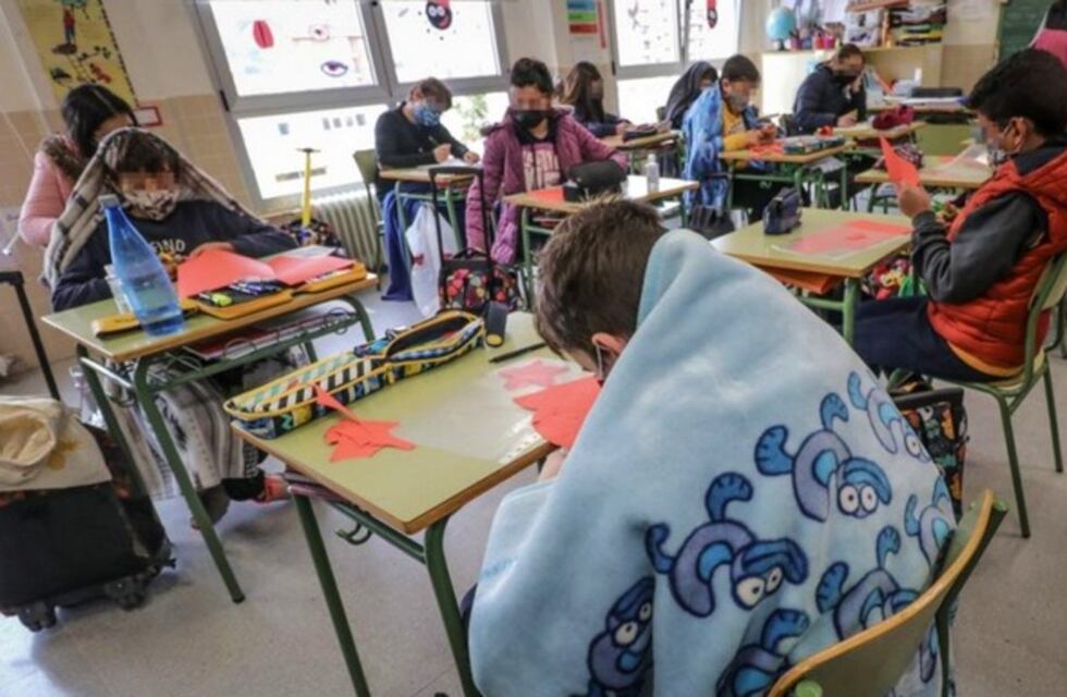 General Rodríguez: los docentes reclamaron calefacción en las aulas y recibieron una insólita respuesta