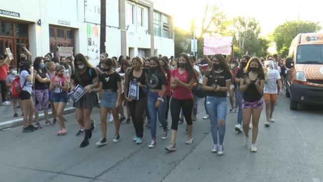 Cientos de personas se unieron para exigir justicia para la niña.
