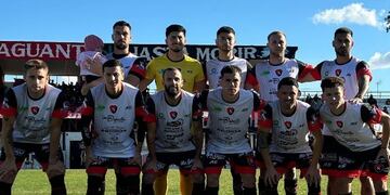 Sporting le ganó 2 a 0 a Liniers.