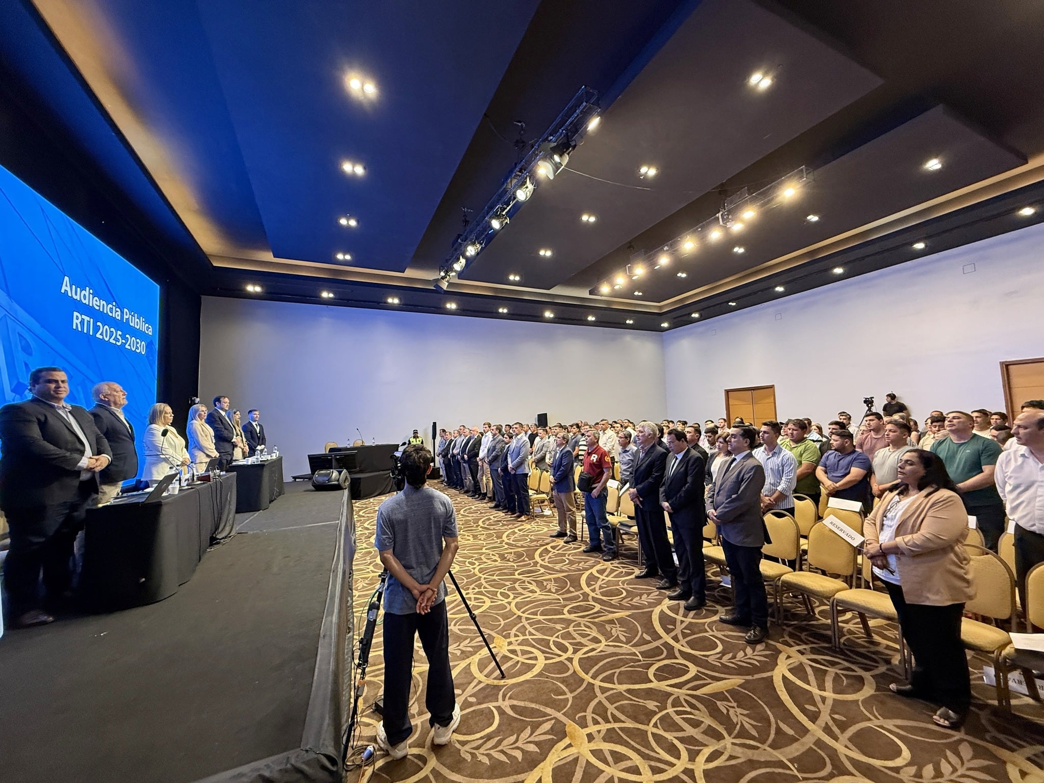 Con presencia de usuarios y entidades, el organismo apuntó a equilibrar obras obligatorias e impacto en el bolsillo.