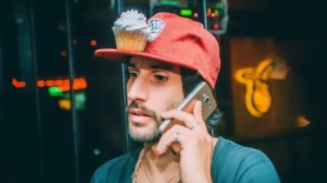 El joven de 32 años fue abordado por dos motochorros a la salida de Mr. Jones.