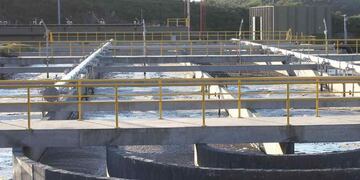 La planta de cloacas de Carlos Paz podría tratar los desechos
de toda la ciudad. (La Voz)