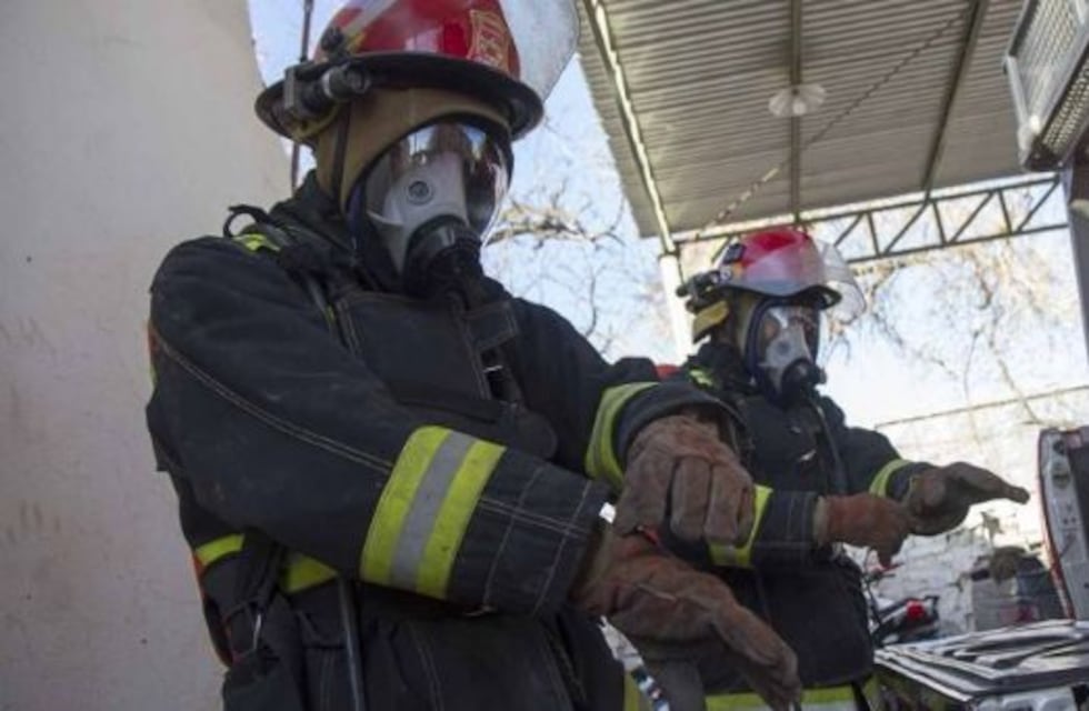 Héroes sin capa: bomberos voluntarios de San Juan salvaron la vida de un bebé