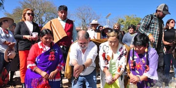 Jujeños celebran este 1 de agosto el día de la Pachamama con ofrendas y le agradecen por su generosidad.