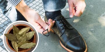 Cómo es el ritual de colocar una hoja de laurel en el zapata izquierdo.