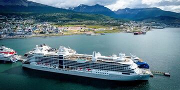 El Puerto de Ushuaia recibió al primer barco propulsado por gas natural licuado
