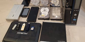 En las casas de los imputados secuestraron computadoras, celulares y discos rígidos.