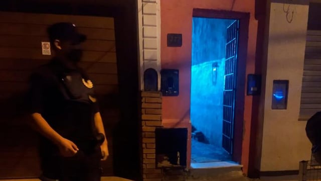 La vivienda del ex jefe de la barra celeste fue atacada a tiros.
