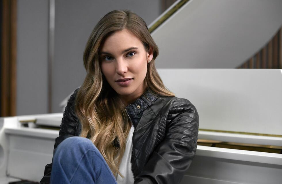 Macarena Achaga, la actriz de “Luis Miguel”: “Es una Michelle que yo compuse con mis vivencias”