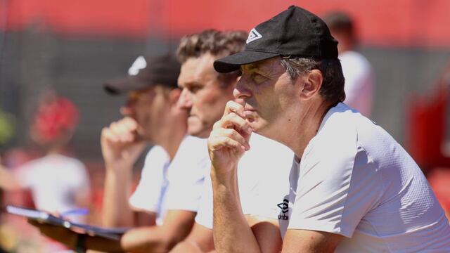 El entrenador cosechó su segunda derrota consecutiva en la Copa de la Liga Profesional de Fútbol. (@newells)