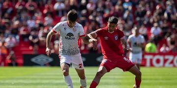 Instituto y un triunfazo frente a Argentinos Juniors, que había empatado por el goleador del torneo, Luciano Gondou (Prensa Instituto)