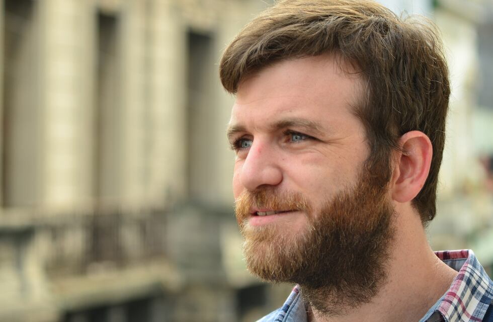 Ciclo “Encuentro con escritores” en la Asociación de Abogados de Tres Arroyos: charla con Tomás Downey