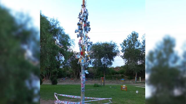 El poste donde el chico recibió la descarga (Gentileza vecinos barrio El Chigolo).