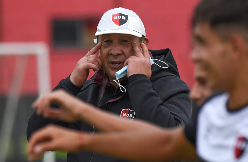 Ya es oficial: Burgos dejó de ser el técnico de Newell’s