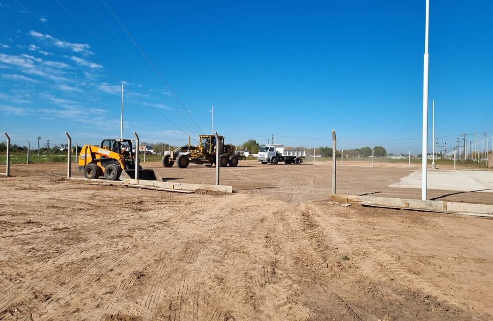 Ya se construye el nuevo EcoPunto obre la continuidad de avenida Italia