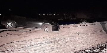 El policía conducía un Peugeot 307 que casi vuelca.