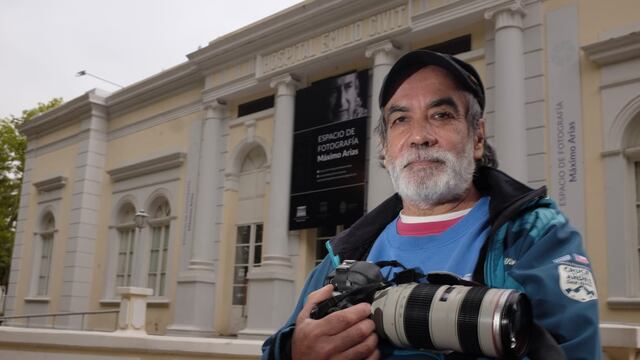 Delfo Rodríguez, un fotoreportero mendocino que fue maestro de muchos y trabajó en los medios más importantes de Mendoza, falleció ayer de un ACV a los 68 años de edad. Gentileza aRGra