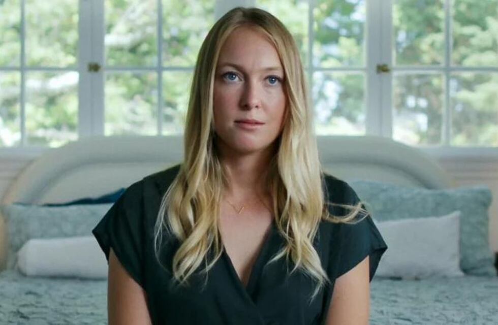 Tiene 4 episodios y trata sobre NXIVM, la secta de tráfico sexual que involucró figuras de Hollywood