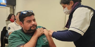 Continúa la campaña vacunatoria para personal esencial.