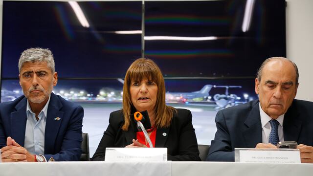 Patricia Bullrich encabezó los anuncios tras el operativo de detención de los familiares de Fito Macías. (Gentileza La Nación)