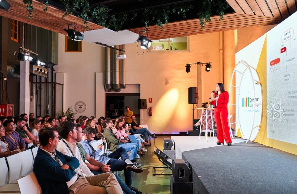 Tiene 29 años, visitó 27 países y hoy trabaja en Google: la historia de Iara, una cordobesa en Polonia