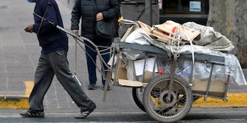 Suben los índices de pobreza e indigencia en Mendoza.